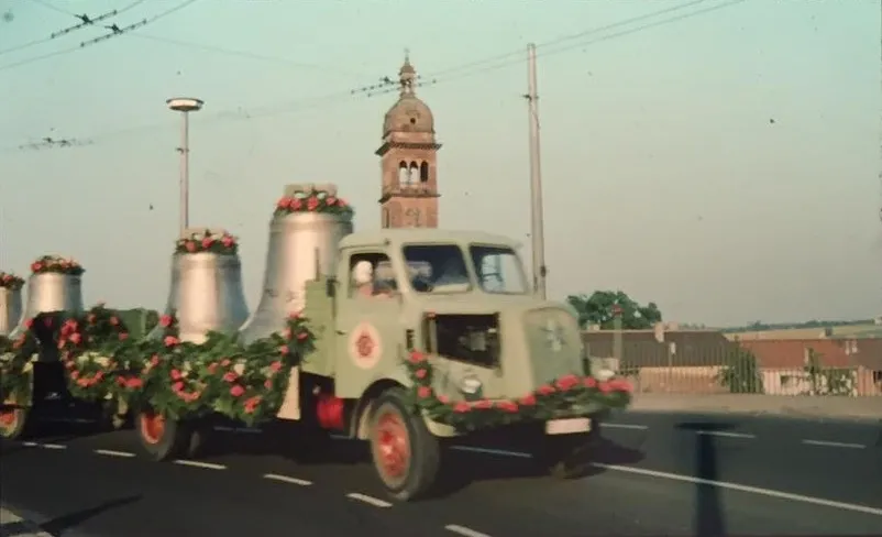 Verein 24 schloßkirche glocken anlieferung 7juli1958 fotopeterstegmaier ergebnis